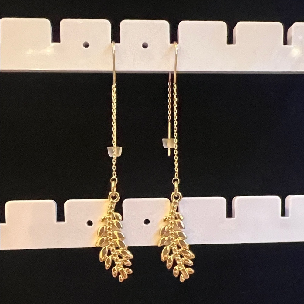 Elegant Gold Leaf Drop Earrings